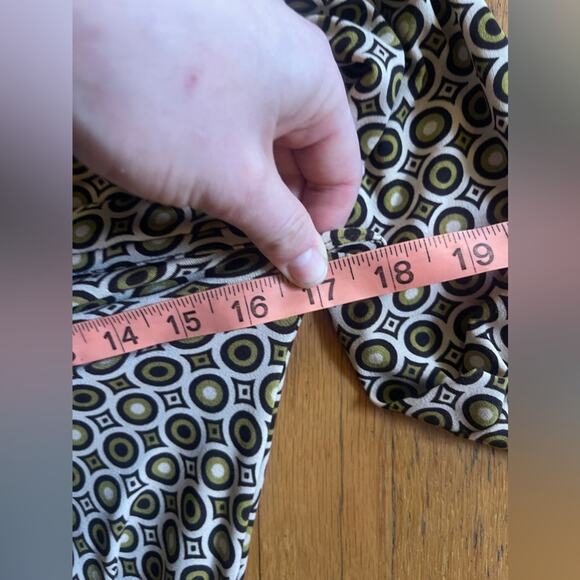 90s Vintage Faux Wrap Dress w Circular Geometric Pattern - Picture 7 of 7